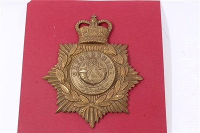 Lot 554 - Elizabeth II brass Oxfordshire Regiment other ranks helmet plate