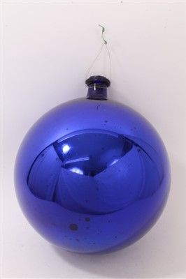 Lot 911 - Large 19th century blue mirrored glass witches ball