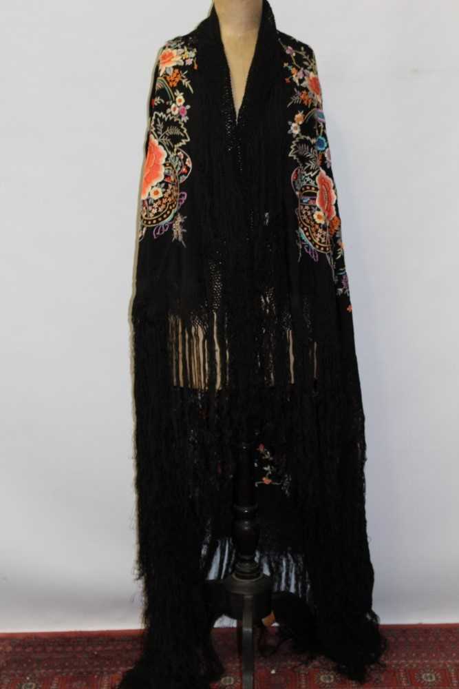Lot 3059 - Chinese embroidered silk piano shawl