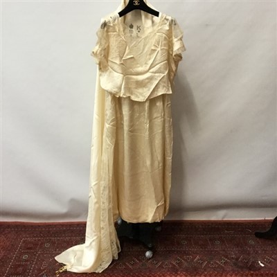 Lot 3063 - 1920s fine lingerie and silk wedding dress