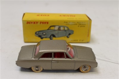 Lot 2841 - Dinky French Issue Ford Taurus 17, metallic brown no. 559, in original box