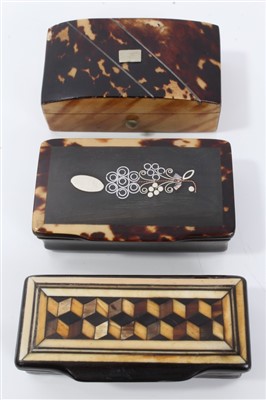Lot 1007 - Three snuff boxes
