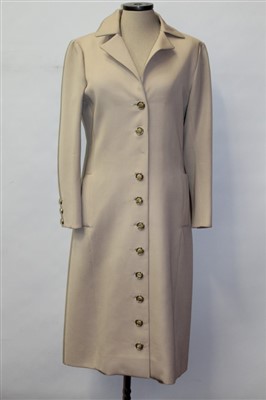 Lot 3100 - Ladies' vintage clothing. Mixed lot of 1920's 30's and 1960's Pinks and Creams