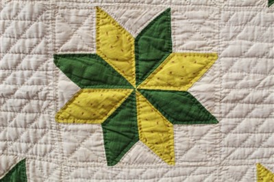 Lot 3109 - American Mid 19th century Quilt