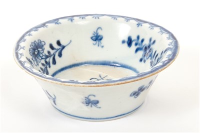 Lot 152 - 18th century Lowestoft blue and white patty pan with insect and floral decoration, circa 1780