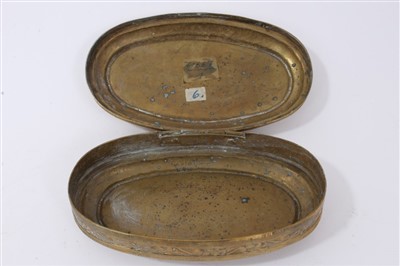 Lot 882 - 18th century Dutch tobacco box