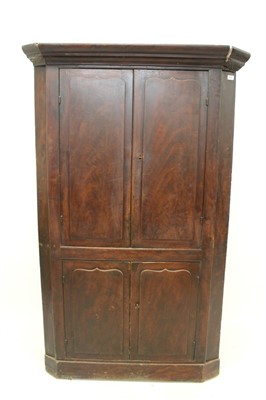 Lot 1426 - Late Regency grained pine standing corner cupboard