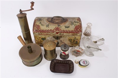 Lot 858 - 18th century toleware tea caddy