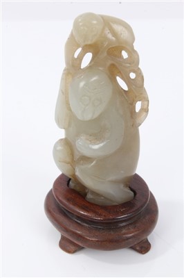 Lot 990 - Late 19th / early 20th century carved jade figural group