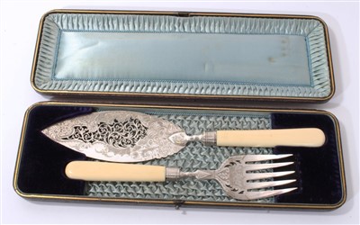 Lot 390 - Pair Victorian silver plated fish servers, in original fitted case