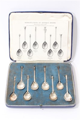 Lot 391 - 1930s set eight silver spoons modelled as repro's of antique silver spoons of the Middle Ages