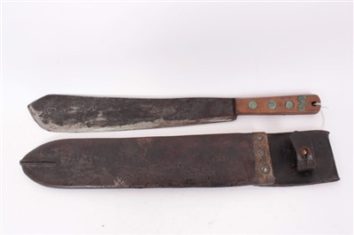 Lot 812 - First World War British Military issue machete with wooden grip and steel blade, stamped with broad arrow and marked - Samuel Kitchin Sheffield 1918