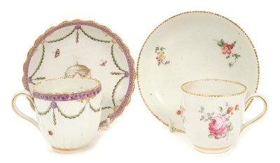 Lot 14 - Two Chelsea Derby coffee cups and saucers