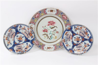 Lot 51 - 18th Century Chinese famille rose porcelain charger and two Imari palette plates