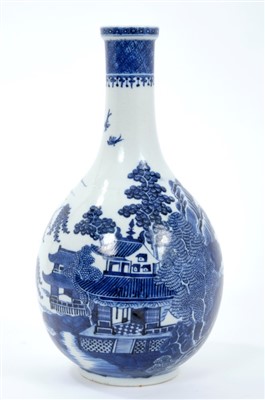 Lot 94 - 18th century Chinese export blue and white guglet bottle vase