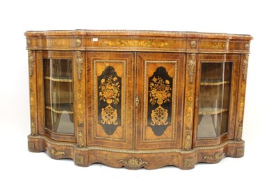 Lot 1370 - Good quality Victorian inlaid figured walnut serpentine fronted credenza