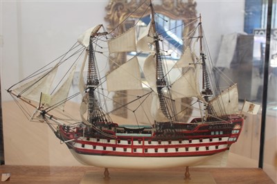 Lot 3822 - 3 model boats