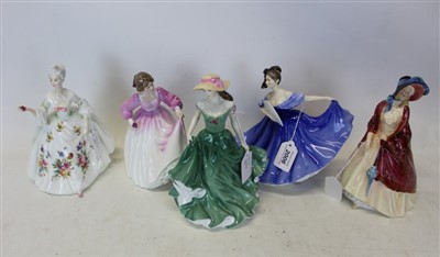 Lot 2006 - Ten Royal Doulton ladies- Elaine HN2791, Paisley Shawl HN1987, Ashley HN3420, Best Wishes HN3971, Christmas Day 2005 HN4723, Southern Belle HN2425, Ellie HN4017, Christmas Day 2005 HN4899, Christ...