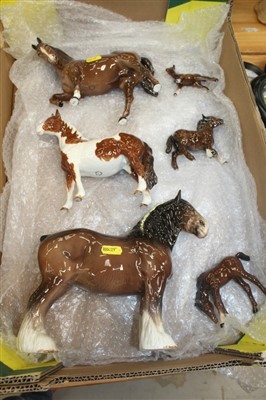 Lot 2114 - Collection of 18 Beswick horses
