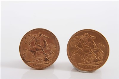 Lot 158 - G.B. George V gold Sovereigns (x 2)