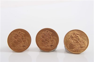 Lot 161 - G.B. George V gold Sovereigns (x 3)