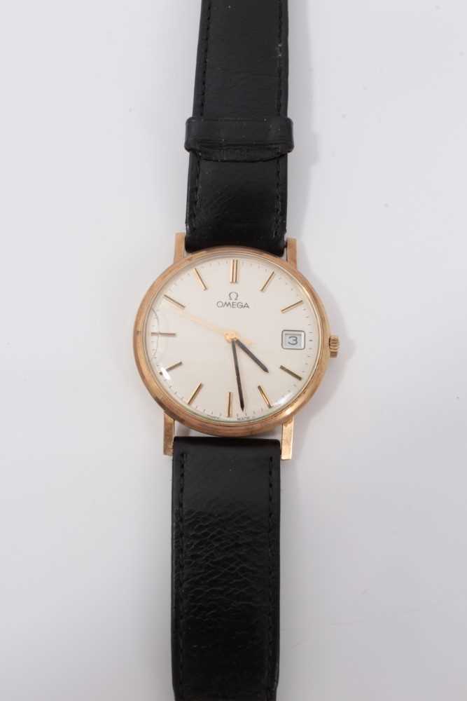 Lot 3252 - Omega gold cased wristwatch