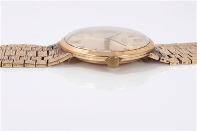 Lot 3272 - Gold (9ct) Longines wristwatch