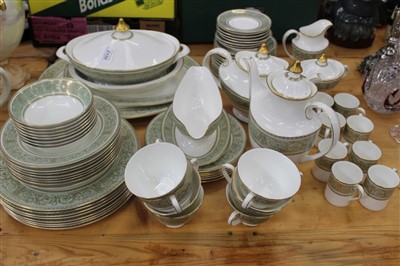 Lot 2150 - Royal Doulton English Renaissance tea, coffee and dinner service