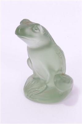 Lot 76 - Lalique green glass frog
