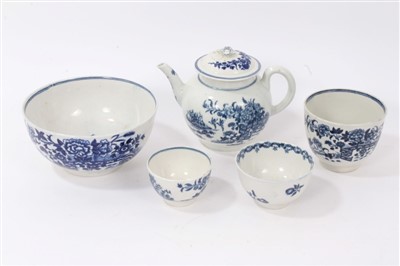 Lot 74 - 18th century Worcester blue and white teapot printed with The Fence pattern