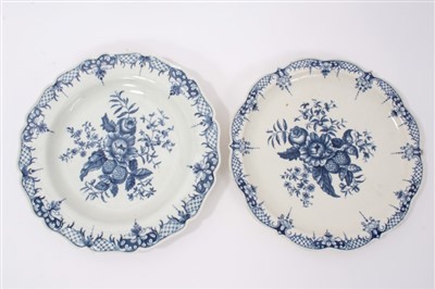 Lot 87 - Pair 18th century Worcester blue and white pine cone pattern plates