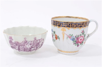 Lot 105 - 18th century Worcester Royal marriage pattern fluted coffee cup and Worcester puce printed tea bowl (2)