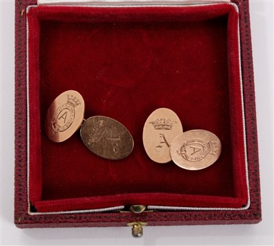 Lot 6 - The Earl of Athlone and H.R.H. Princess Alice Countess of Athlone, pair gold (9ct) presentation cufflinks