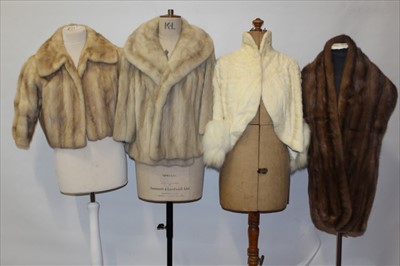 Lot 3096 - Good quality cropped blonde mink jacket and similar longer jacket, cream fur cape with fox fur trim and a mink wrap.