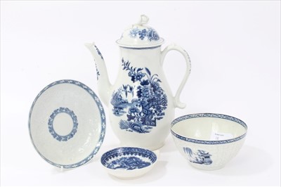 Lot 18 - 18th century English porcelain, to include a Worcester blue and white coffee pot, circa 1775, printed with the fence pattern, a Caughley fisherman pattern egg drainer, a Worcester moulded saucer, a...