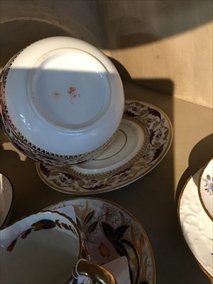 Lot 35 - Large collection of 18th and 19th century English porcelain, including Coalport tureen and stand, Derby ewer, reticulated Derby dish, Lowestoft polychrome painted saucer, Crown Derby purple and gol...