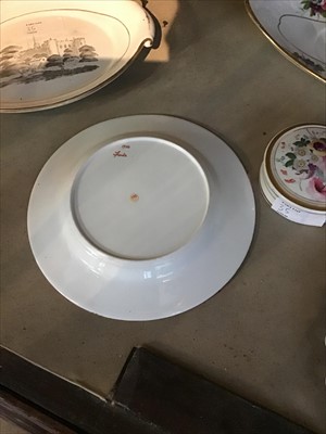 Lot 35 - Large collection of 18th and 19th century English porcelain, including Coalport tureen and stand, Derby ewer, reticulated Derby dish, Lowestoft polychrome painted saucer, Crown Derby purple and gol...