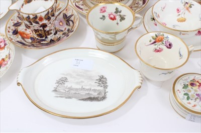 Lot 35 - Large collection of 18th and 19th century English porcelain, including Coalport tureen and stand, Derby ewer, reticulated Derby dish, Lowestoft polychrome painted saucer, Crown Derby purple and gol...