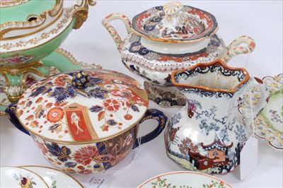 Lot 35 - Large collection of 18th and 19th century English porcelain, including Coalport tureen and stand, Derby ewer, reticulated Derby dish, Lowestoft polychrome painted saucer, Crown Derby purple and gol...