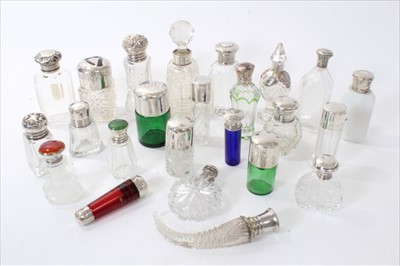 Lot 221 - Collection silver topped glass scent bottles and a silver vanity cased set