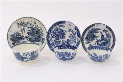 Lot 99 - Worcester blue and white Bat pattern tea bowl and saucer, circa 1785
