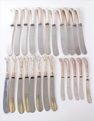 Lot 280 - 11 dinner knives with silver pistol grip handles and 13 other knives.