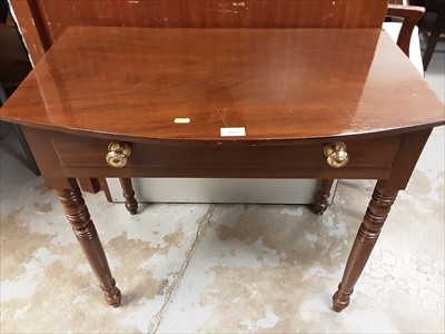 Lot 1015 - Mahogany bowfront side table