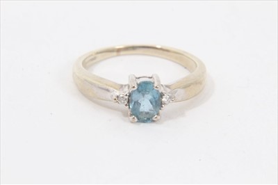 Lot 156 - 9ct white gold aquamarine and diamond  ring