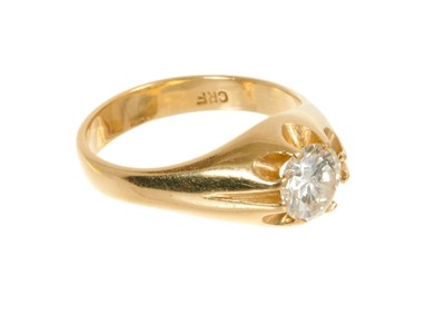 Lot 445 - Single stone diamond ring