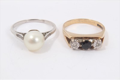 Lot 78 - Cultured pearl dress ring and 9ct gold sapphire and diamond dress ring