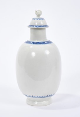 Lot 21 - Worcester tea canister, c. 1770-75