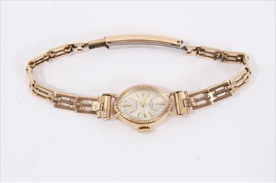 Lot 113 - Ladies Rotary 9ct gold cased wristwatch