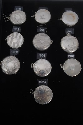 Lot 92 - Collection of ten Edwardian and later silver Vesta cases of circular form