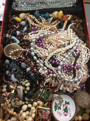 Lot 657 - Cultured freshwater pearl necklaces, agate necklace and a collection of costume jewellery